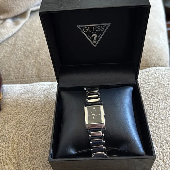 EUC Guess Women’s Black Dial Silver Bracelet Watch, with box - Picture 14 of 14